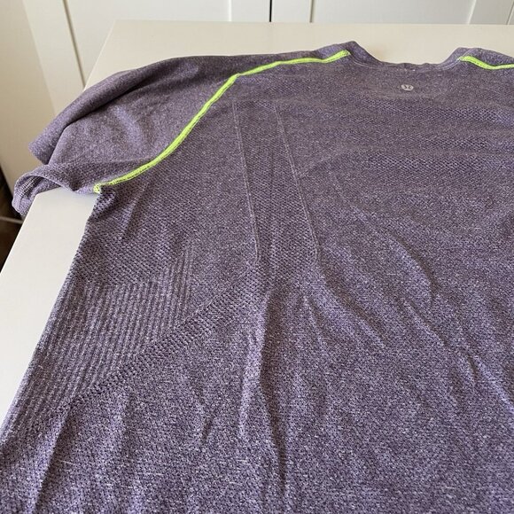 Lululemon Men XL Swiftly Tech Short Sleeve Shirt T-shirt Tee Stretch Crew Vent - Picture 4 of 7